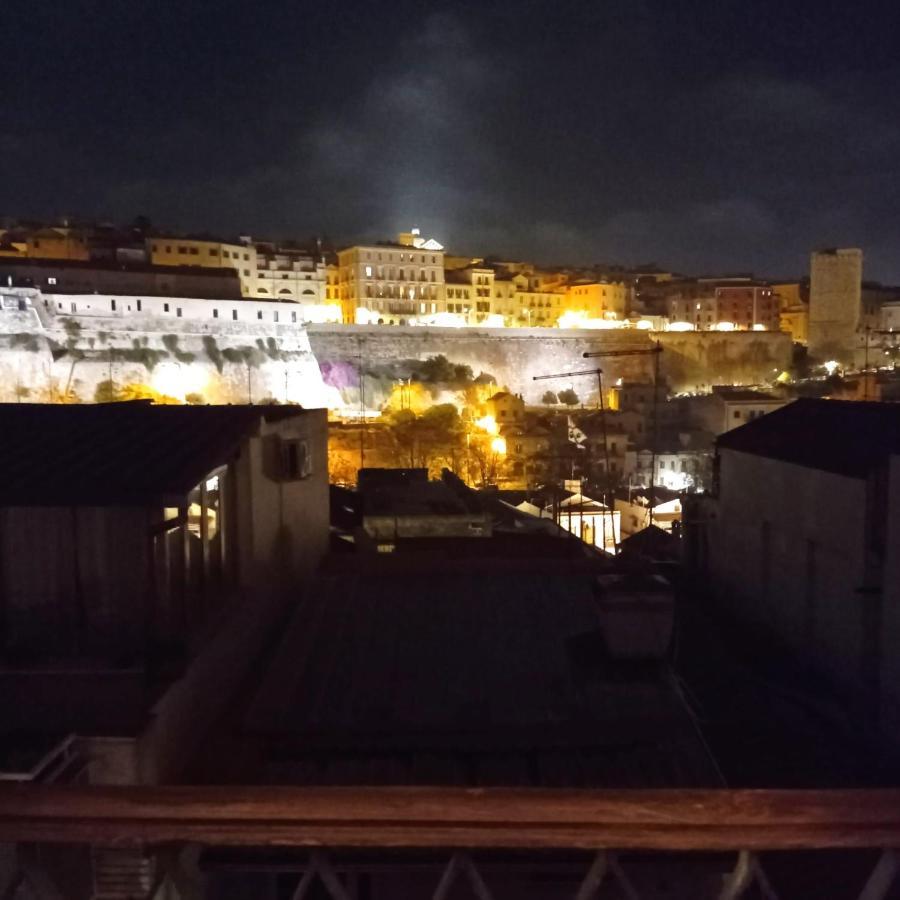 Appartamento Red Moon Cagliari Esterno foto